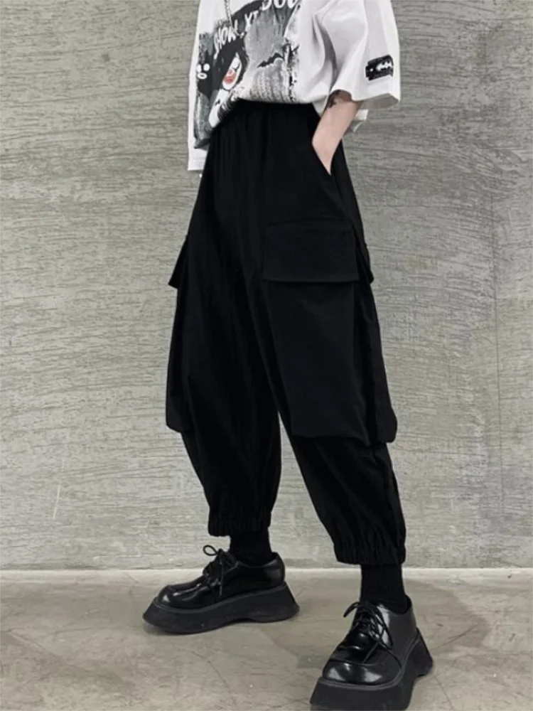 Рисунок 6 - Мужские брюки-карго на весну и осень