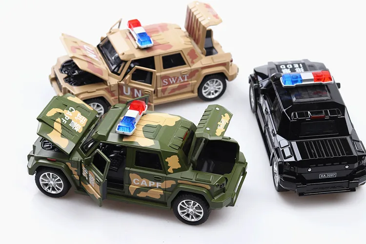 Kombat Полицейская машина XA3207, модель спортивного автомобиля из сплава, Сверхмощный Щит для кросса, полицейский автомобиль, звуковой светильник, модель автомобиля