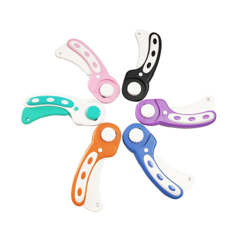 

LMDZ Rotary Cutting Tools Round Cutting Knife for Leather Sewing Comfortable Handle Flexible and Sharp Blade Fast Cutting