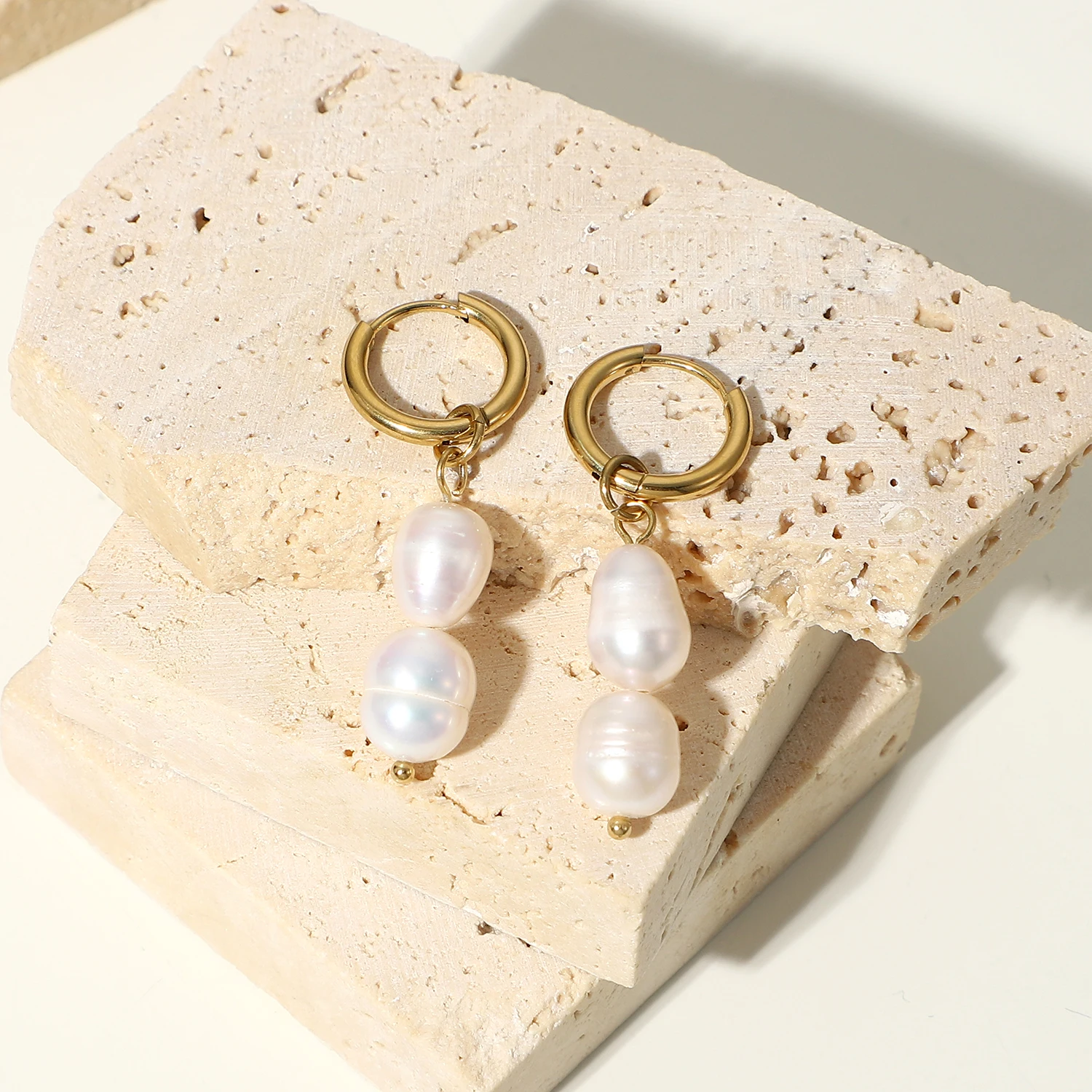 Freshwater Pearl Earrings in Gold - 4-5mm – Maui Divers Jewelry