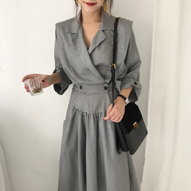 

TVVOVVIN New Spring Autumn 2019 Vintage Style Full Sleeve Single Brested Turn-down Collar Plaid Women Irregular Dress F306