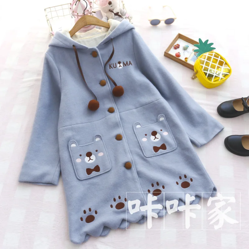 Японский стиль Лолита консервативный милый карман медведь вышитые шерстяные куртки Мори девушка зимнее женское пальто Kawaii хлопок мультфильм верхняя одежда - Цвет: Синий