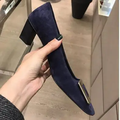 deep blue suede Moraima/туфли на высоком каблуке с закрытым носком; женские туфли-лодочки на толстом каблуке с квадратным носком и металлической пряжкой; модельные туфли для вечеринок - Цвет: deep blue suede