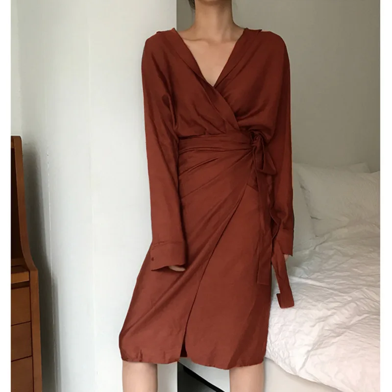 [EAM] 2020 New Spring Autumn V-Neck Long Sleeve Waist Bandage Loose Big Size Temperament Dress Women Fashion Tide JU356