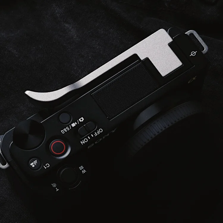 Metal Hand Grip para Câmera Sony Zve10 Sapato Quente Thumb-up Hotshoe Couro Proteger Zv-e10 - Image 2