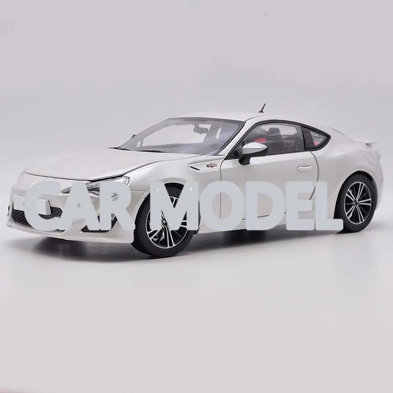 1:18 Масштаб сплав игрушечный транспорт GT86 86 GT спортивный автомобиль модель детская Игрушечная машина Оригинальные подлинные детские игрушки - Цвет: Белый