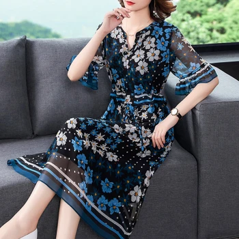 

2020 Summer Women Fashionable Print Blue Floral Long Dress Ruffles A-line Vintage V-neck Ladies Dresses Vestidos Elegantes
