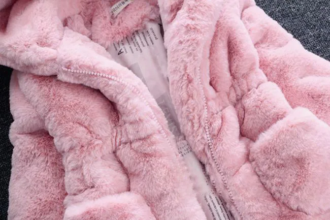 Детское пальто осенне-зимняя куртка с меховым капюшоном для девочек Детская бархатная плотная одежда Новинка года, куртки с милыми ушками медведя