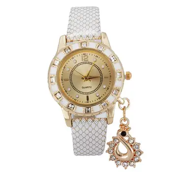 

Fashion Creative Women Watch with Pendant Round Dial Faux Leather Strap Snake Pattern Analog Quartz Ladies Wrist Watches
