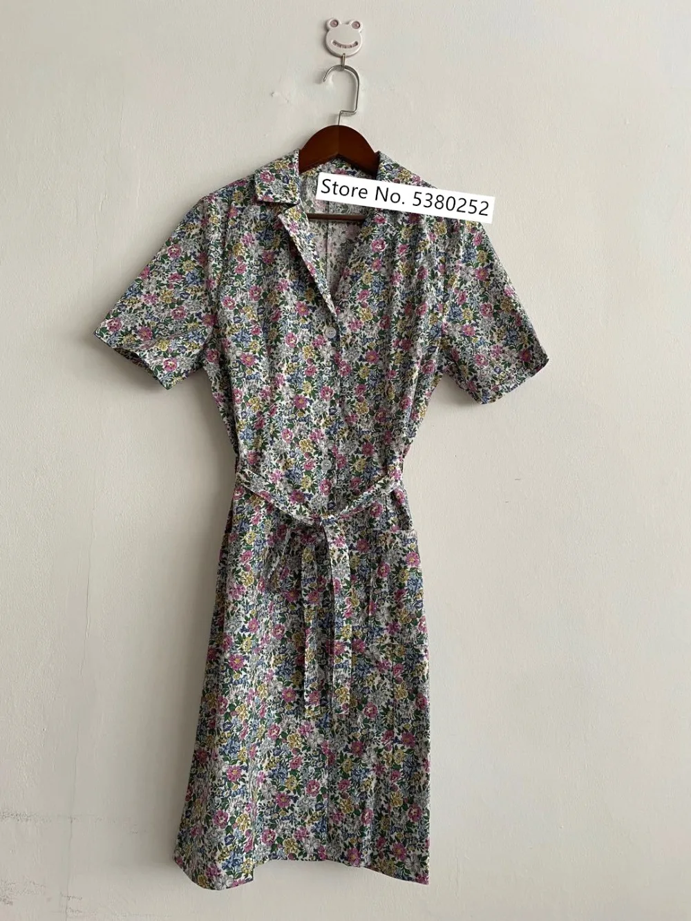 2020 New Floral Women Dress V-nevk Short Sleeve Single-breasted Double Pockets Knee-length Dresses Holiday With Sashes Sundress 2020 New Floral Women Dress V-nevk Short Sleeve Single-breasted Double Pockets Knee-length Dresses Holiday With Sashes Sundress