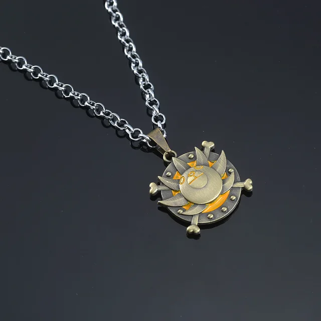 Anime One Piece Metal Necklace Luffy Ace Pirate Skull Hat Pendant Chain Choker Man Cartoon Necklaces Charm Jewelry Collar Gift bronze culian