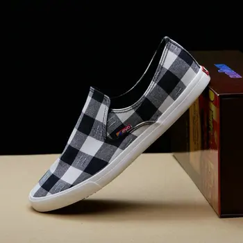 

New Arrival 2019 Men Casual Canvas Shoes Fashion Men Black White Flats Laofer Driving Shoes Zapatos Hombre Mens Flats YC-17