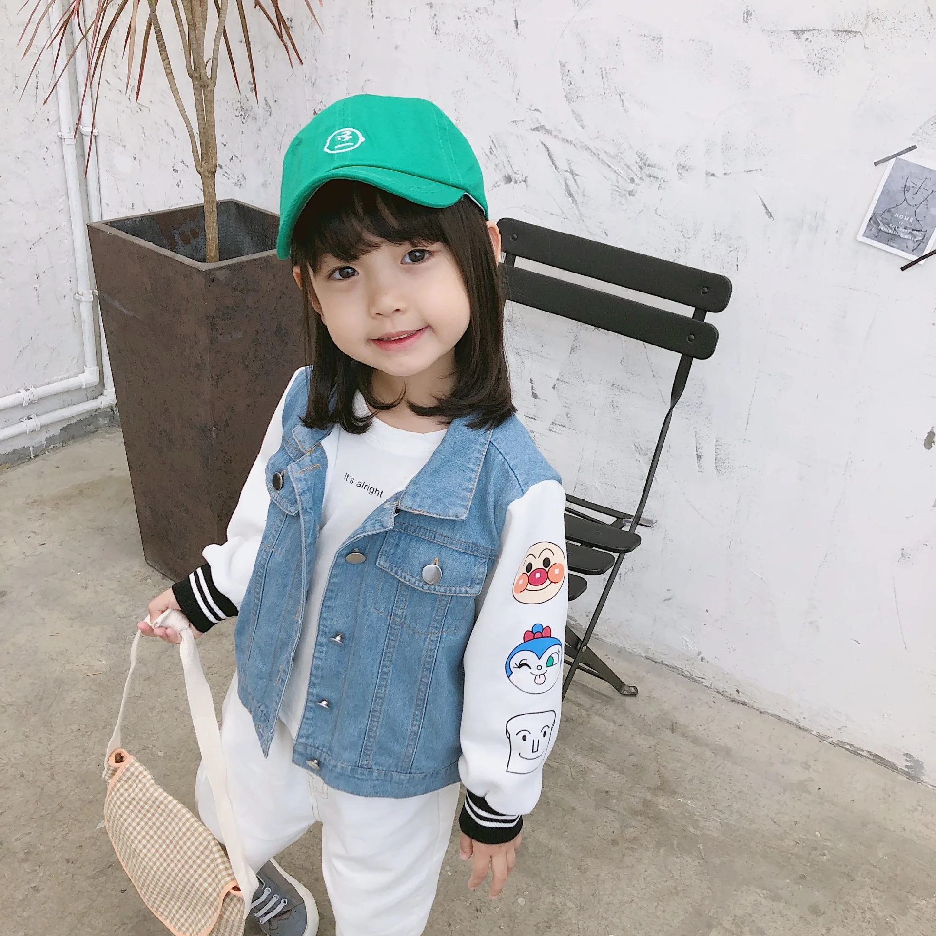 Tonytaobaby/осенне-зимняя одежда новая детская одежда для мальчиков и девочек, осенне-зимнее пальто джинсовое лоскутное пальто