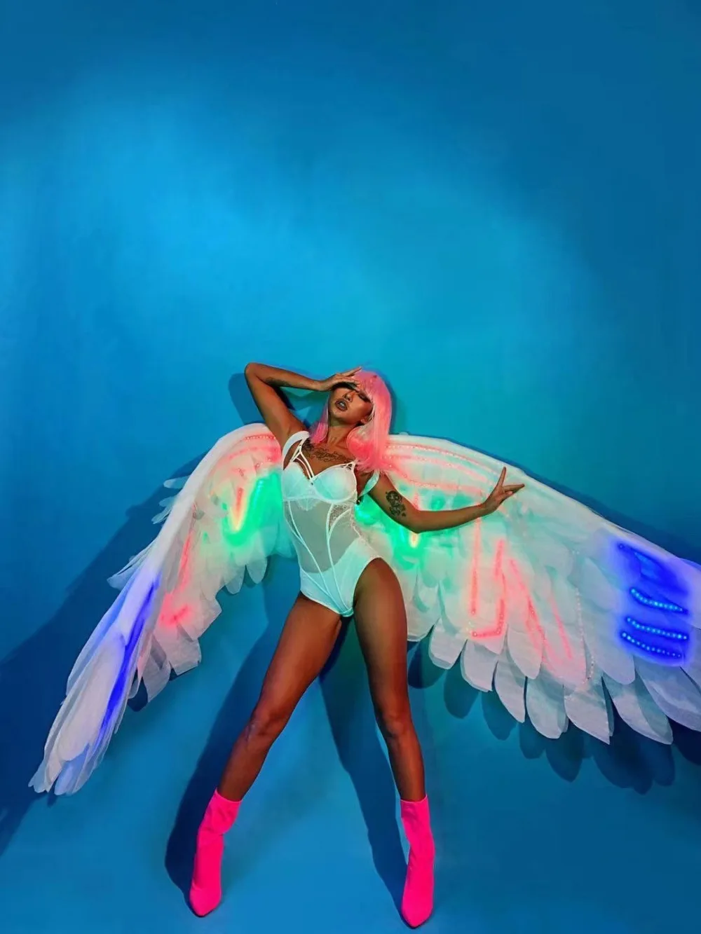 

Одежда для сценического шоу с белыми крыльями, ночной клуб, бар, ангел, Детский костюм для вечеринки, костюм для девочки, Сказочная танцевальная одежда