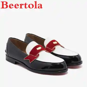 

Patent Leather Men's Dress Shoes Black And White Round Toe Banquet Wedding Shoes Men Red Suede Butterfly-knot Men's Flats Shoes