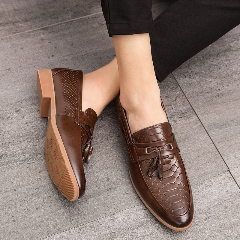 Мужские кожаные лоферы с кисточками в стиле ретро; обувь с узором «лозанге»; удобная повседневная мужская обувь на плоской подошве; Клубная обувь; большие размеры 47 4