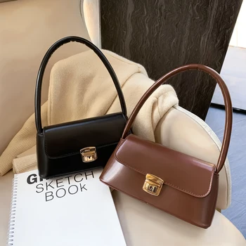 

In 2020 a fashionable handbag bag made of baguette with simple texture was released in South Korea