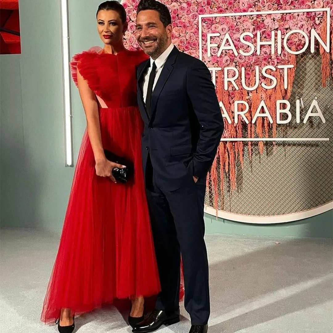 

Long Pleated Red Muslim Evening Dresses A-Line Tulle Zipper Back Floor Length Robe De Mariée Party Gowns For Women