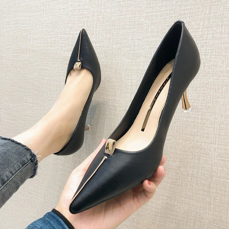 

2020 Spring High Heel Shoes Women's Work Shoes New Style Thin Heeled Pointed Shoes Women's INS Fashion Black And White with Patt