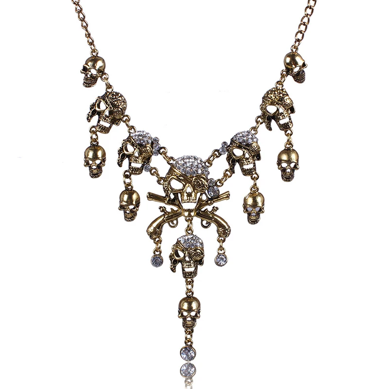 Ожерелье из черепов. Колье с черепами. Колье череп. Ожерелье с черепами. Хэллоуинское колье с пауком и черепами из стразов.