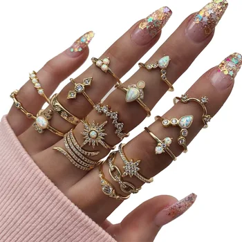 

KMVEXO 17 Pcs/Set Bohemian Vintage Sun Stars Geometric Drop Crystal Opal Ring Set Women Charm Joint Rings Party Wedding Jewelry