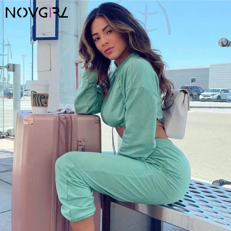 Женский комплект из двух предметов Novgirl укороченный топ с капюшоном и длинные