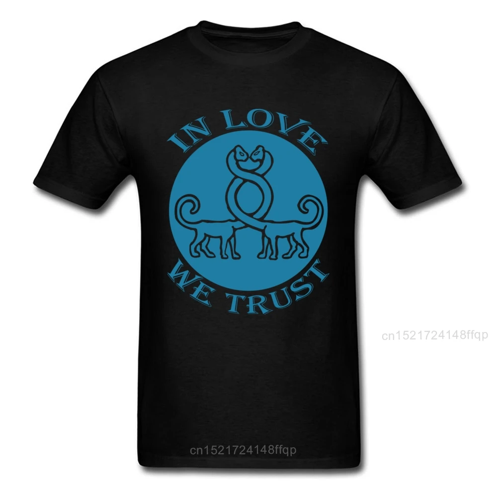 Дизайнерская мужская футболка с надписью LOVE WE TRUST Подарочная на День святого