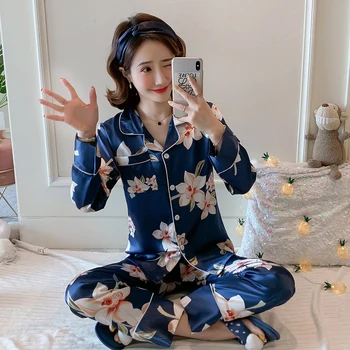 

Newest Silk satin Pajamas set for Women Sweet Cartoon Pyjamas Woman Elegance long Sleeve Homewear Ladies Sleepwear Sets 2020 PJS