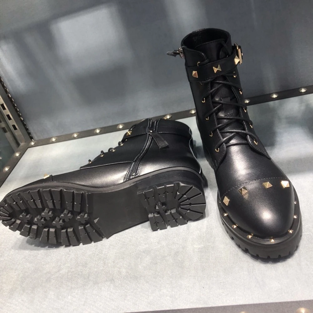 

black boots with studs High quality boots Rivet Round Toe Chunky Heels Boots Female Autumn Winter Warm Motorcycle Boots
