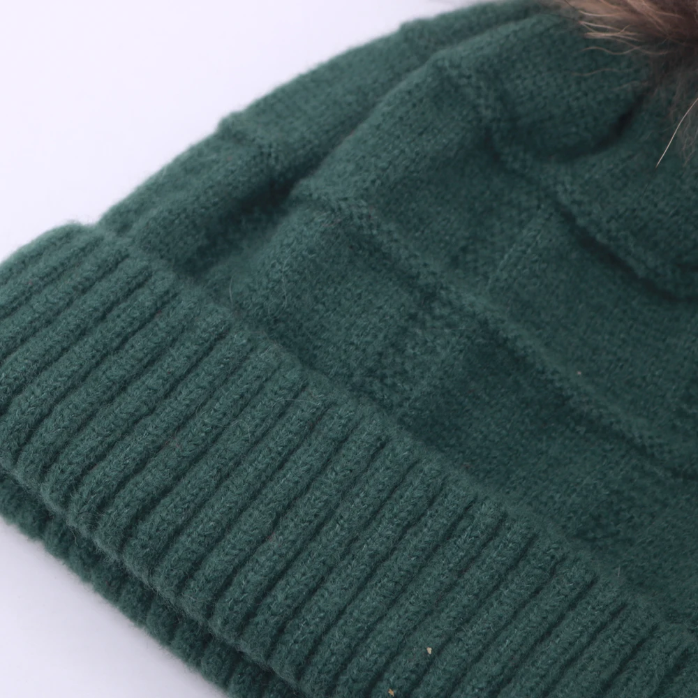 Зимняя винтажная вязаная шапка Skullies для женщин, однотонная женская бини, шапки с настоящим помпон из меха енота, теплая женская Лыжная Шапка Gorro для девочек