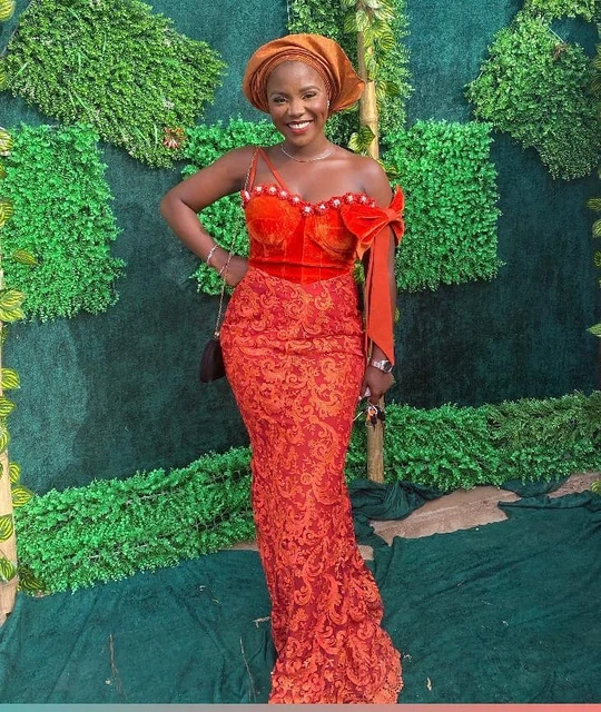 Ejiro African Lace Corset Outfit