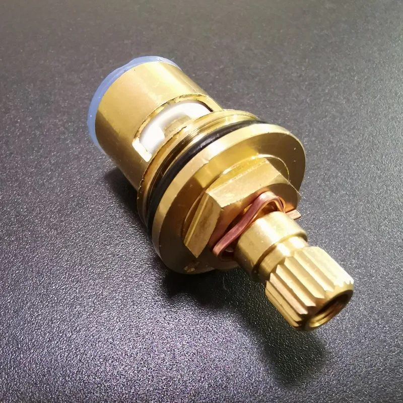 Faucets Cartridge Spool Valve Brass 2 Pcs Standard 1/2 Ceramic Faucet Lnner Disc Valve Quarter Turn Cartridges Ceramic Accessory