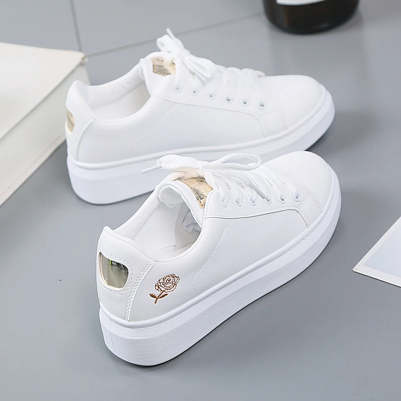 Zapatos informales para mujer, zapatillas blancas bordadas a la moda, transpirables con cordones y flores, Primavera, 2020