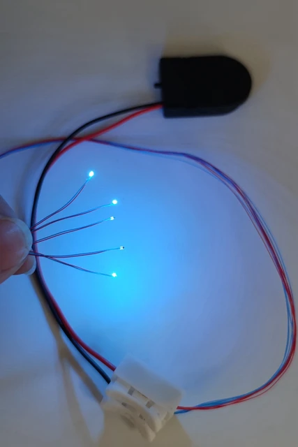 5PCS Pre-wired #0402 Smd Leds 3v 10 Colors 30cm Connection Wires,hobby Model Kit Railroad/Railway/Starship/Gundam Lighting 0402Ice Blue