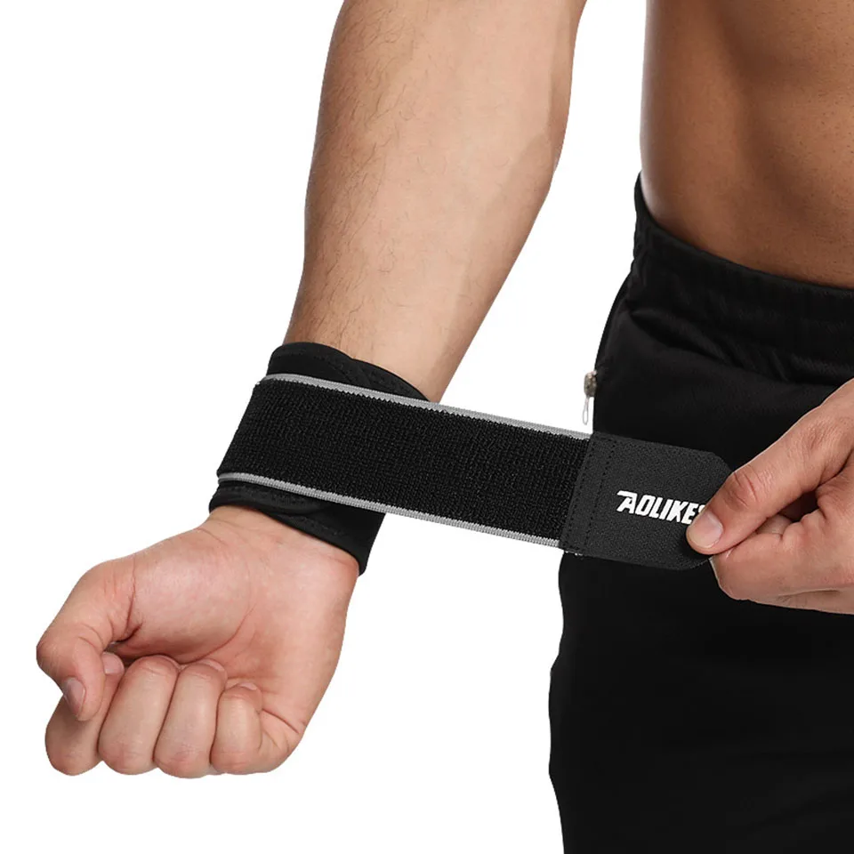 1PCS Adjustable Sport Wristband Wrist Brace Wrap Bandage Support Band Gym Strap Safety sports wrist protector Hand Bands wrist brace,wrist guard,wrist straps,wrist support,wrist support band,arthritis gloves
