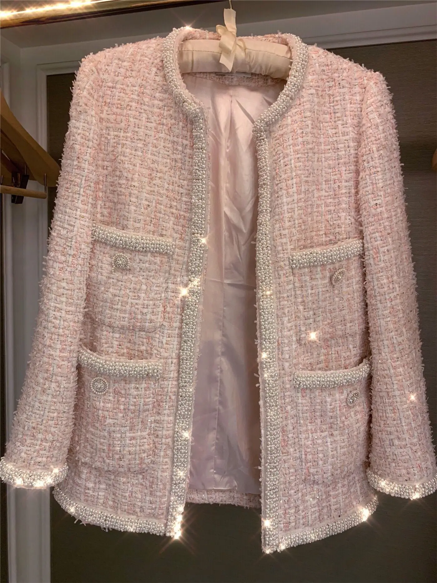

Light Luxury 19 Autumn And Winter New Style Graceful Elegant Debutante Elegant Pink Tweed Industrial Handmade Beading Coat Women