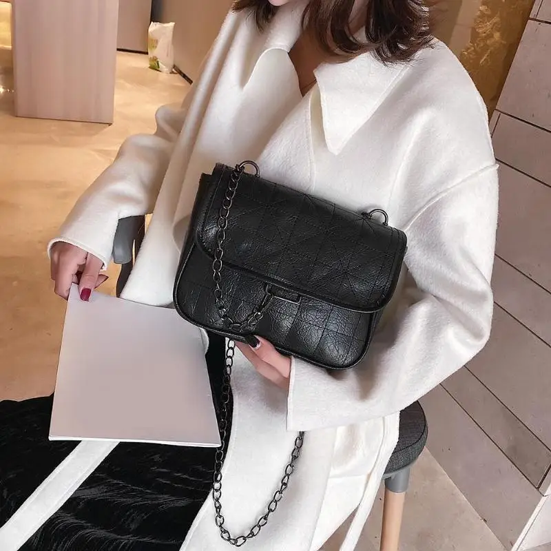 

Soft PU Leather Crossbody Bags For Women 2020 Chain Design Shoulder Messenger Bag Comfortable Lady Small Handbags Black Bags
