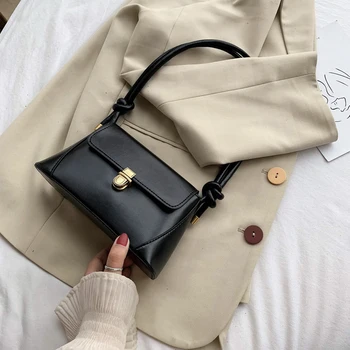 

French Texture Diagonal Bag Female 2020 New Fashion Retro Net Red French Stick Bag Shoulder Bag Advanced Sense Underarm Bag