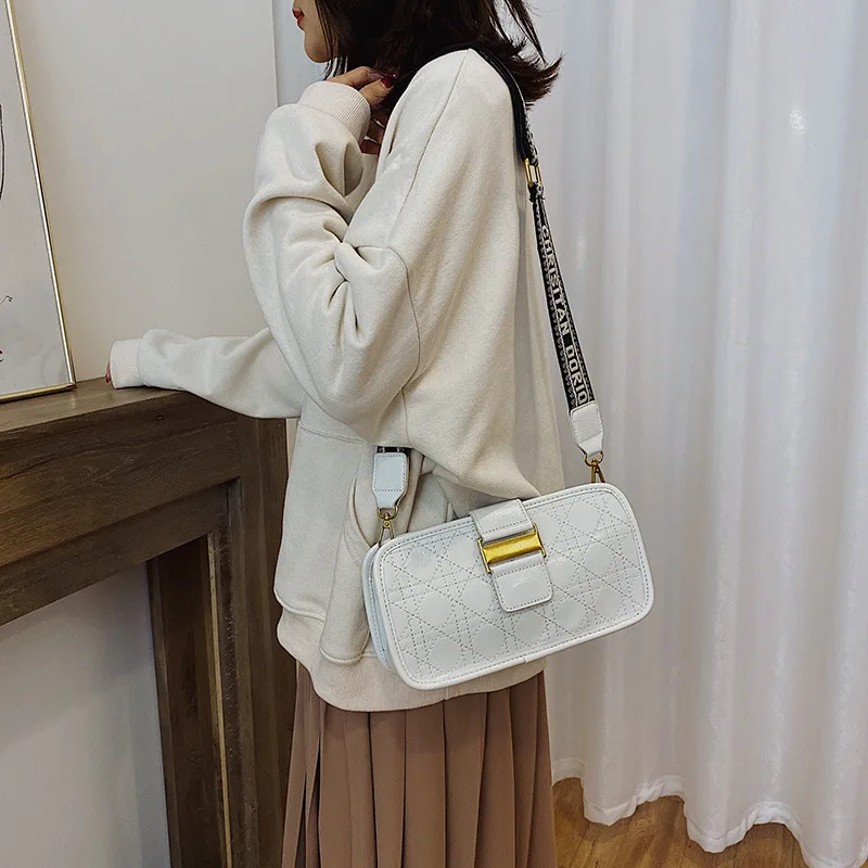 

Textured Western Style Broadband Shoulder Bag 2019 Autumn And Winter New Style Fashion And Personality Shoulder Bag France Non-m