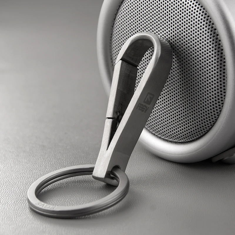 304 Stainless Steel Car Keychain Men Simplicity Key Chain Creativity Key Ring Holder Bag Charm Pendant Trinket Accessories Gift