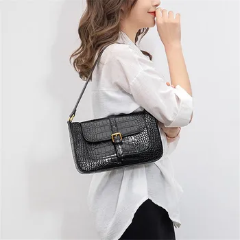 

2020 Fashion Retro Crocodile pattern underarm bag women shoulder Handbags Embossing PU Leather baguette crossbody bag black