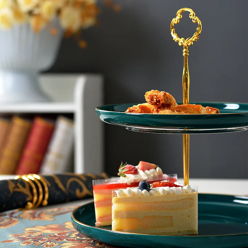 Европейские Керамические двухслойные десертные тарелки, вечерние принадлежности, вращающиеся золотые украшения, подставка, кронштейн для фруктового хлеба, подставка для торта