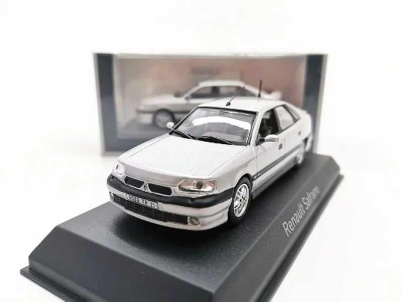 Модель автомобиля из белого сплава NOR EV 1:43 RE nrenault сафран металлические литые