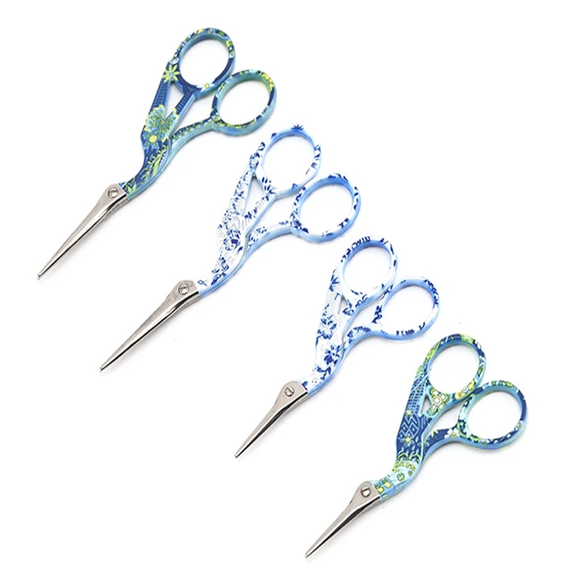2 Ancient Embroidery Blue and White Porcelain Pattern Scissors Cross Stitch  European Classic Craft Tailoring Home
