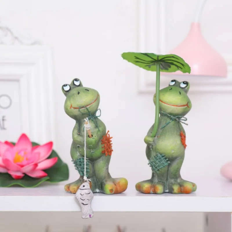 cheap Resin Handicrafts Cartoon Animal Frog Car Bookcase Home Decoration Creative Decoration Painted Crafts Wholesale
