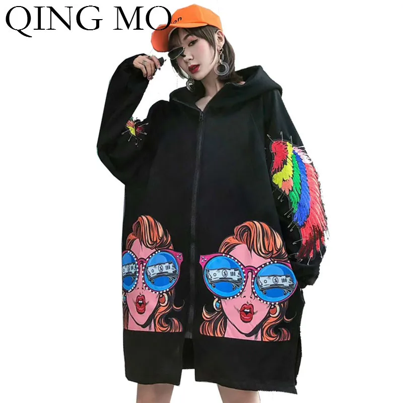 Женское пальто с капюшоном QING MO черное Свободное длинное принтом из мультфильма