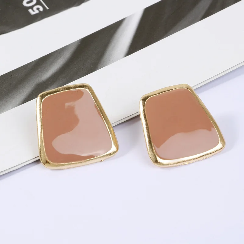 5Colors-Black-White-Enamel-Korean-Stud-Earrings-For-Women-2019-Fashion-Jewlery-Simple-Female-Earring-Oorbellen (3)