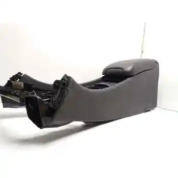 

DBBY421110 CENTRAL ARMREST MERCEDES C CLASS (W203) SPORTCOUPE