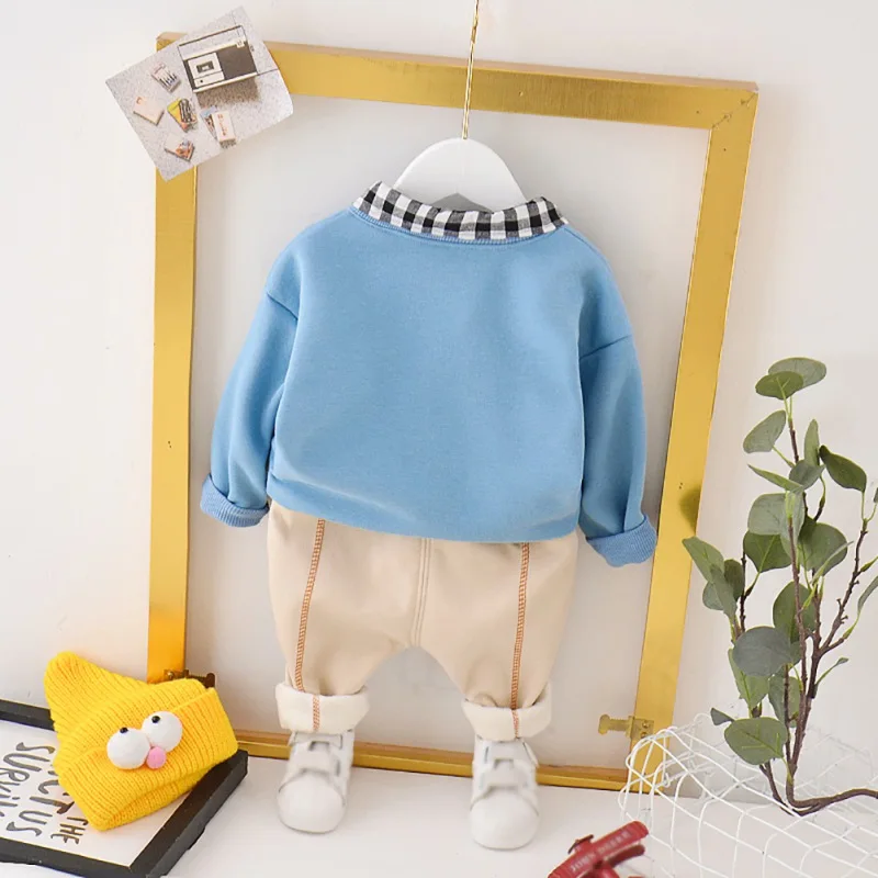 Зимняя одежда для маленьких мальчиков, утепленная толстовка с длинными рукавами и принтом короны+ штаны, повседневный костюм, комплект