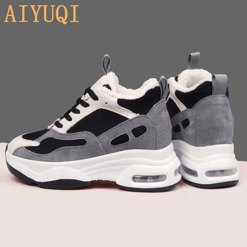 Женские кроссовки AIYUQI из натуральной кожи на платформе со шнуровкой спортивные